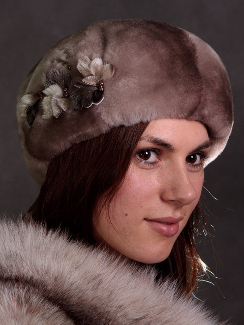 М - 09 Женские головные уборы шапки из овчины, производство, продажа оптом