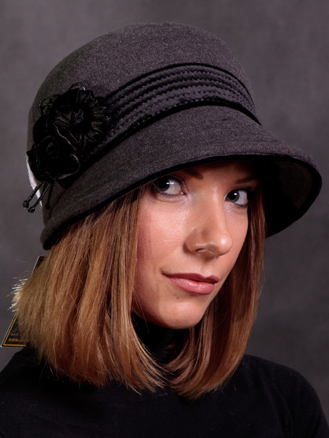 К - 09 Женские головные уборы шапки из пальтовой ткани, производство, продажа оптом